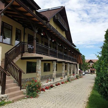 Pensiunea Roua Muntilor Sîmbăta de Sus 외부 사진