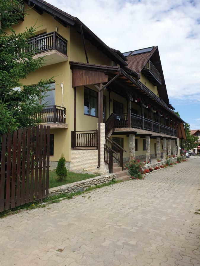 Pensiunea Roua Muntilor Sîmbăta de Sus 외부 사진